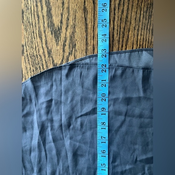 Chelsea & Theodore Gray Popover Women's Blouse Sz M NWT - Picture 6 of 6